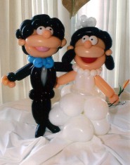 Bride and Groom Balloon Sculpture